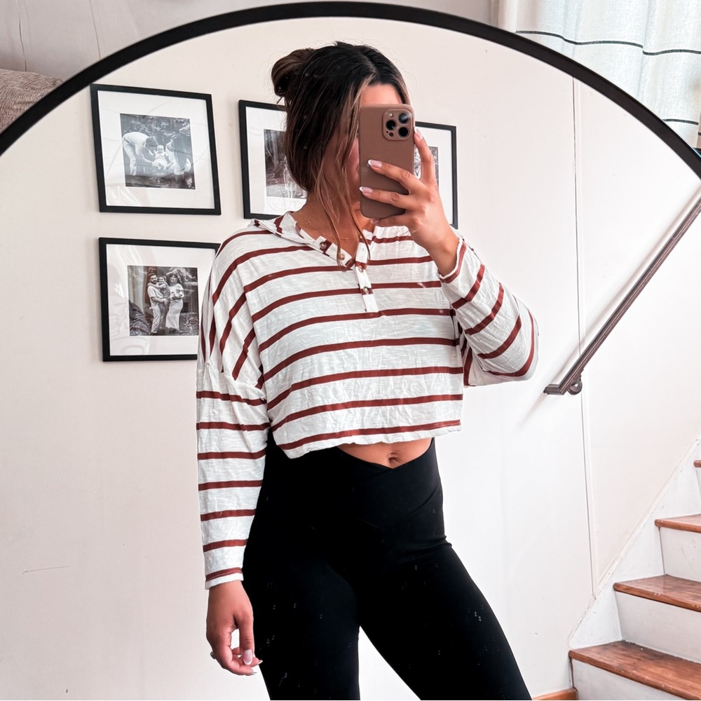 Lumière Striped Hooded Crop Top Medium